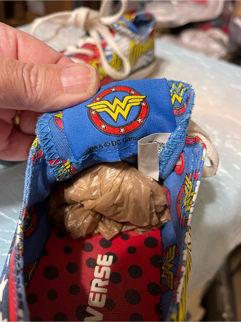 Converse Wonder Woman Graphic Low-Top Sneakers - Red/Blue/White - Picture 3 of 5